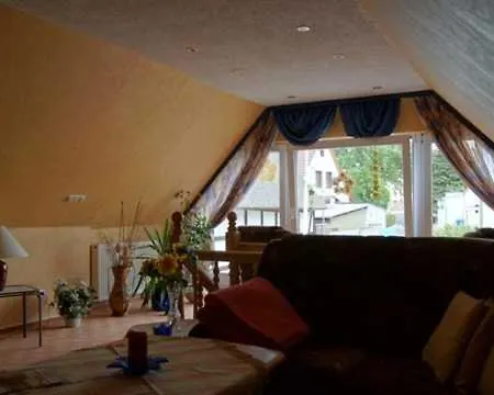 度假居 Freude Daniela Reetgedecktes Ferienhaus *