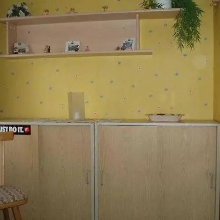 Freude Daniela Reetgedecktes Ferienhaus 于克里茨
