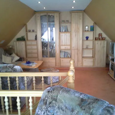 度假居 Freude Daniela Reetgedecktes Ferienhaus 于克里茨